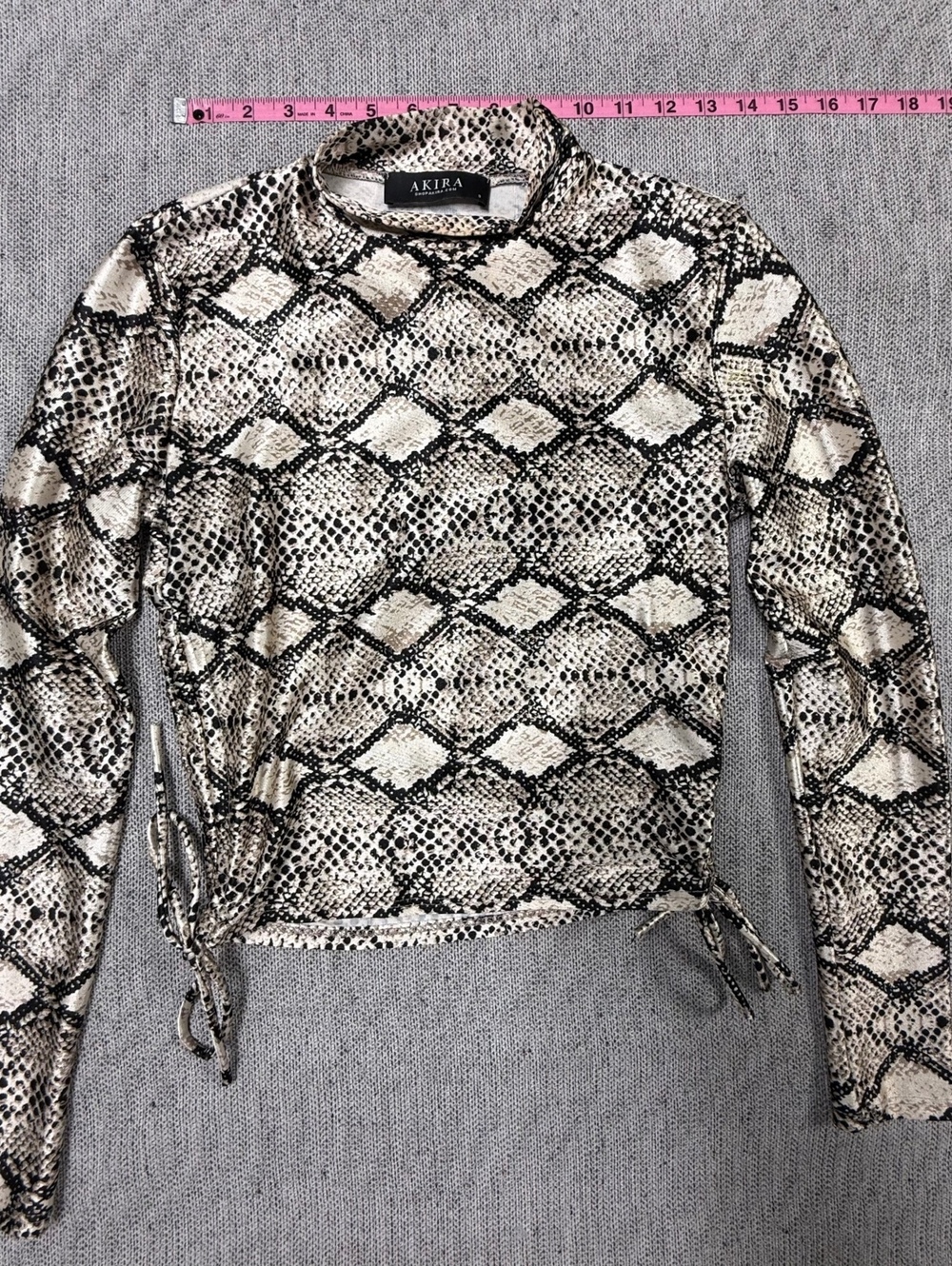 Akira Women's Small Snake Print Long Sleeve Top